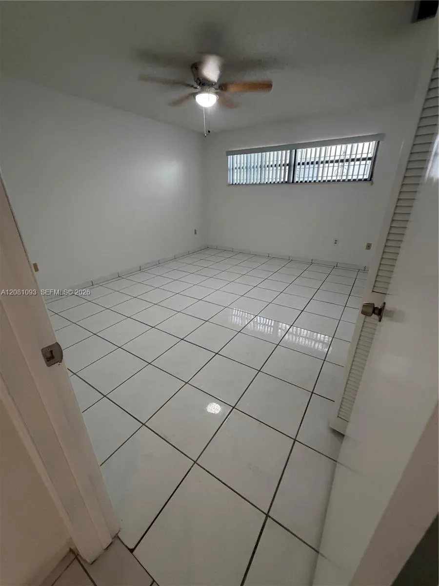 7577 W 5th Ln Hialeah, FL 33014