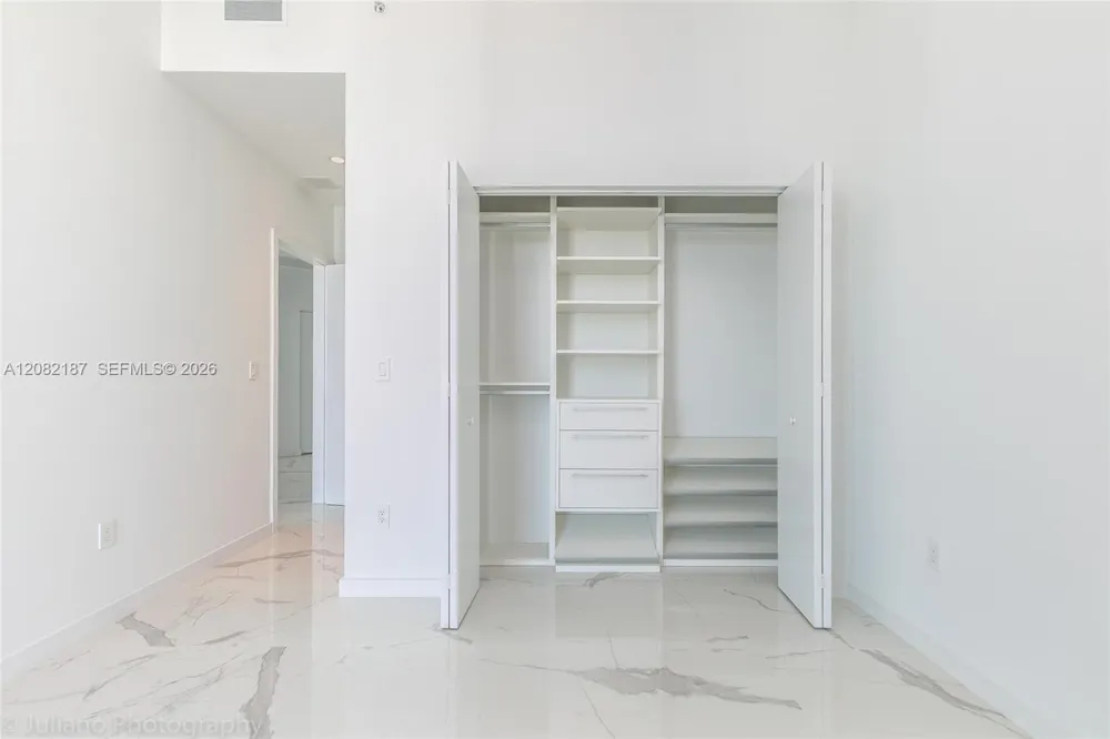 1300 S Miami Ave #PH5101 Miami, FL 33130