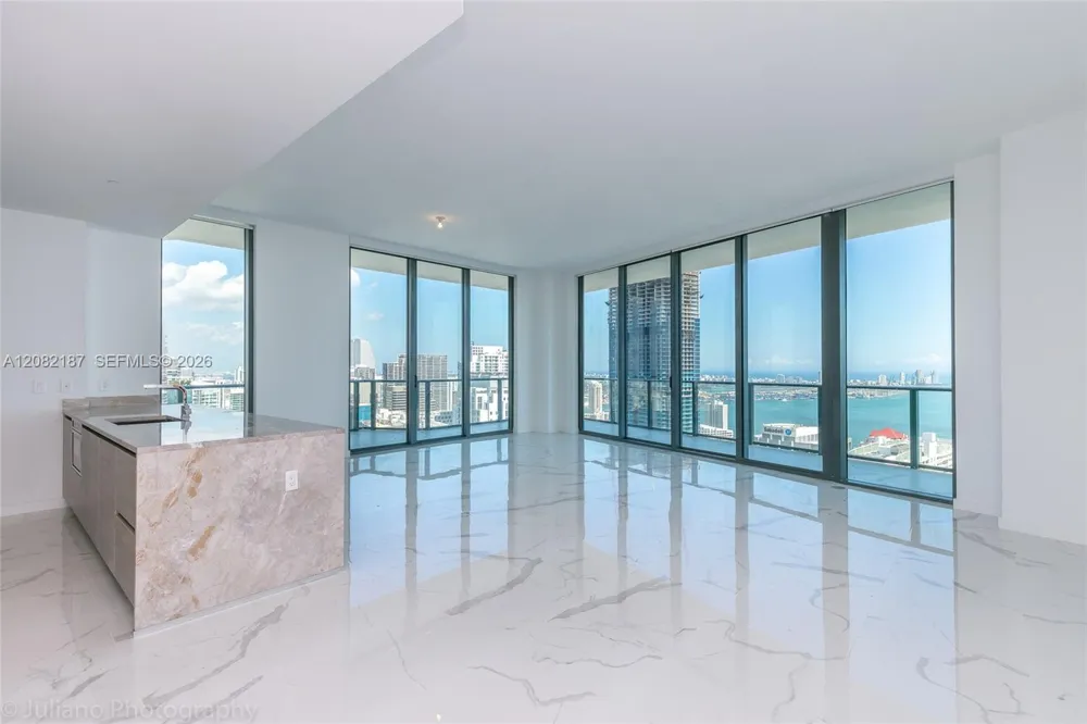 1300 S Miami Ave #PH5101 Miami, FL 33130