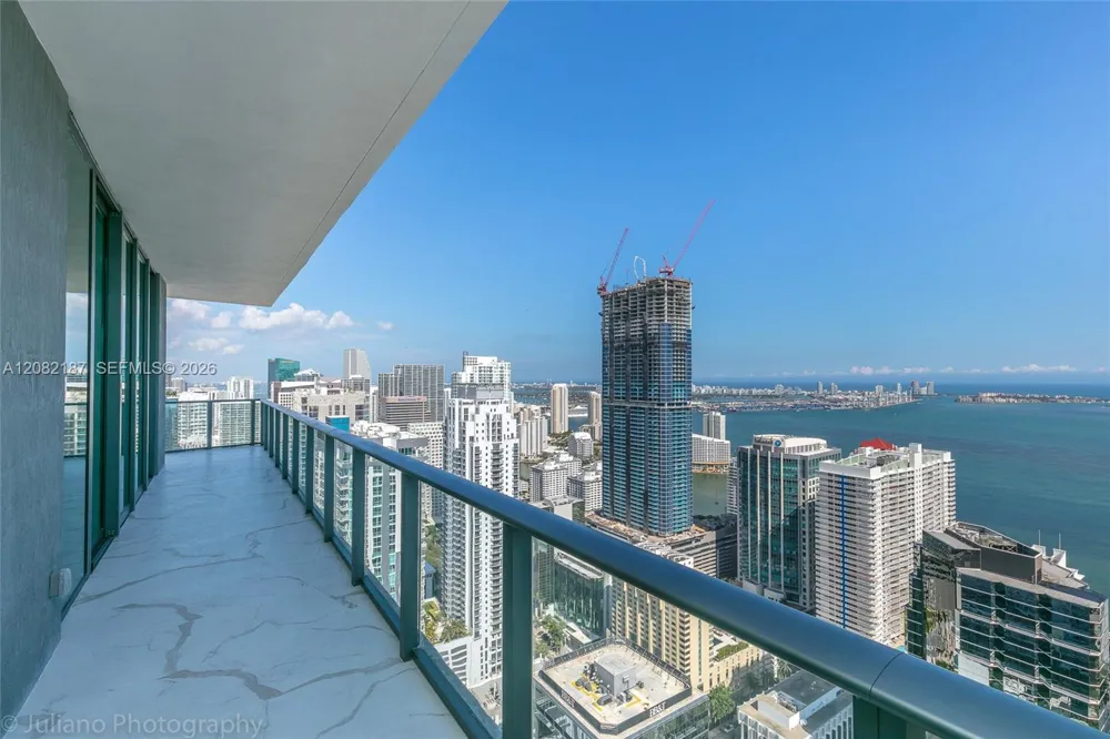1300 S Miami Ave #PH5101 Miami, FL 33130