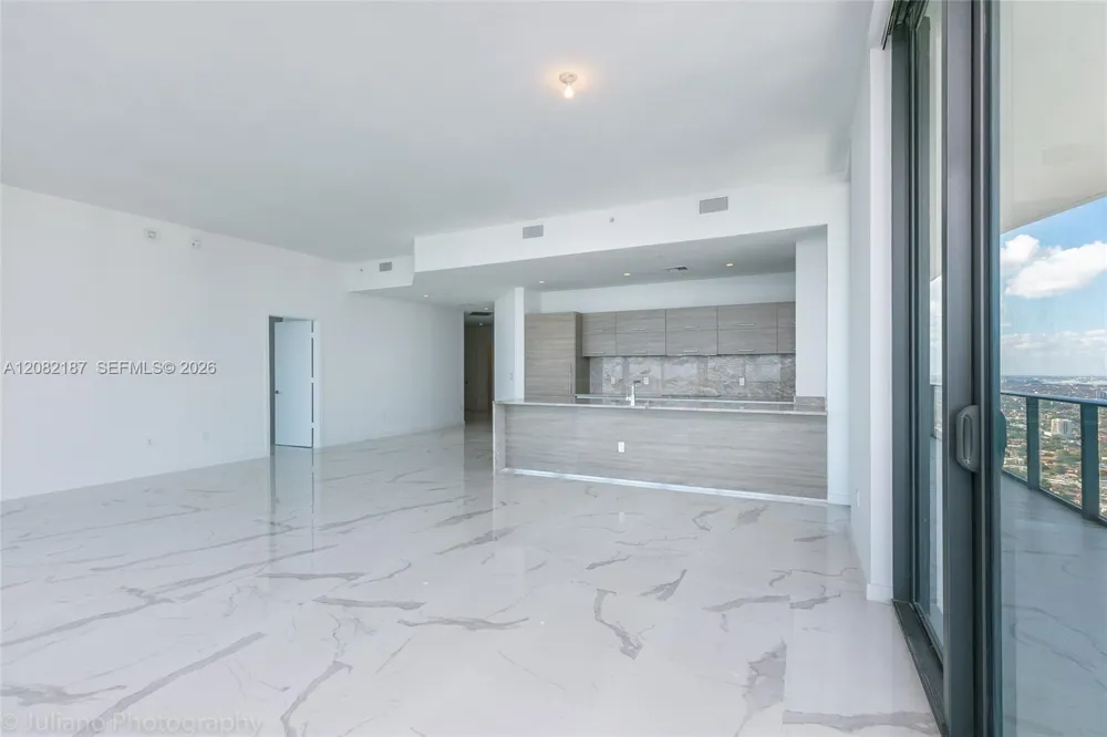1300 S Miami Ave #PH5101 Miami, FL 33130