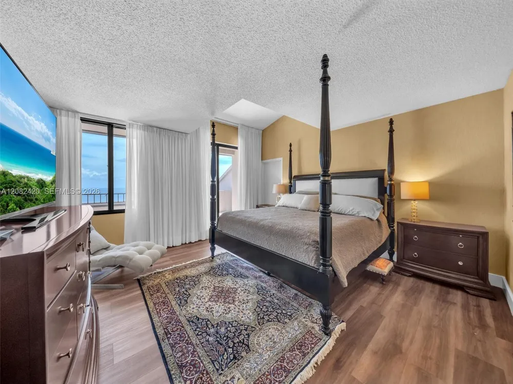 Address Not Shown Key Biscayne, FL 33149