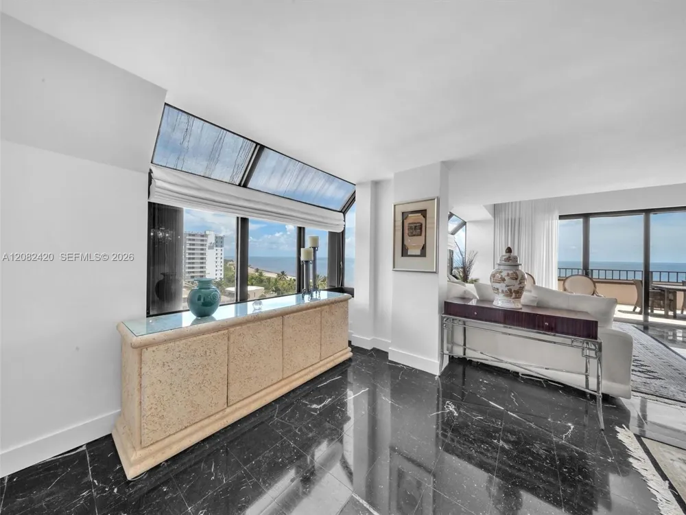 Address Not Shown Key Biscayne, FL 33149