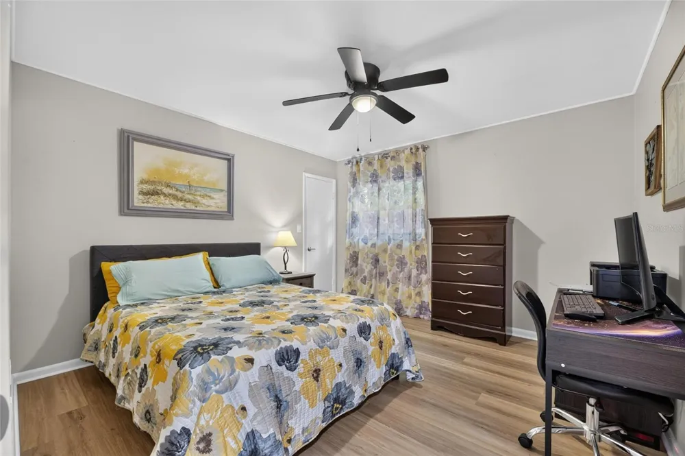 506 S LARRY CIRCLE Brandon, FL 33511