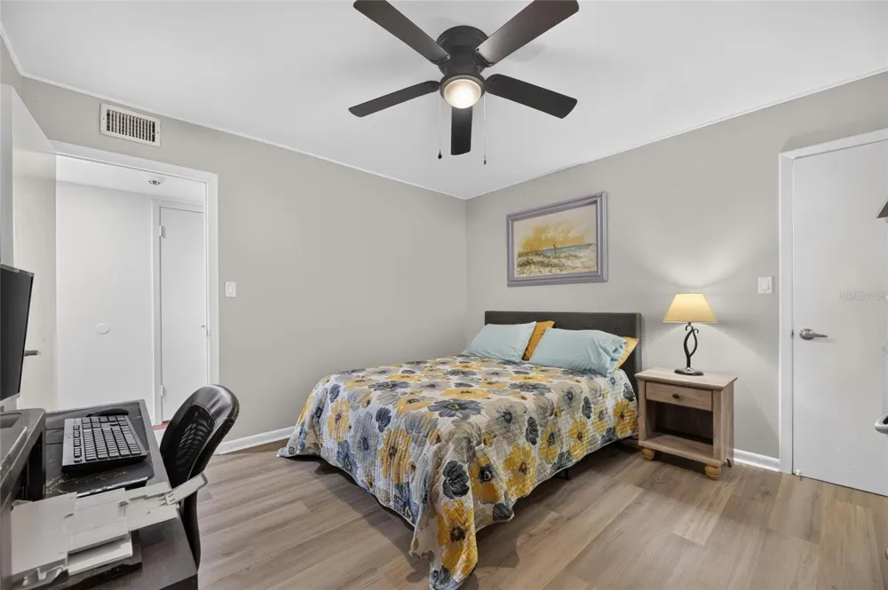 506 S LARRY CIRCLE Brandon, FL 33511