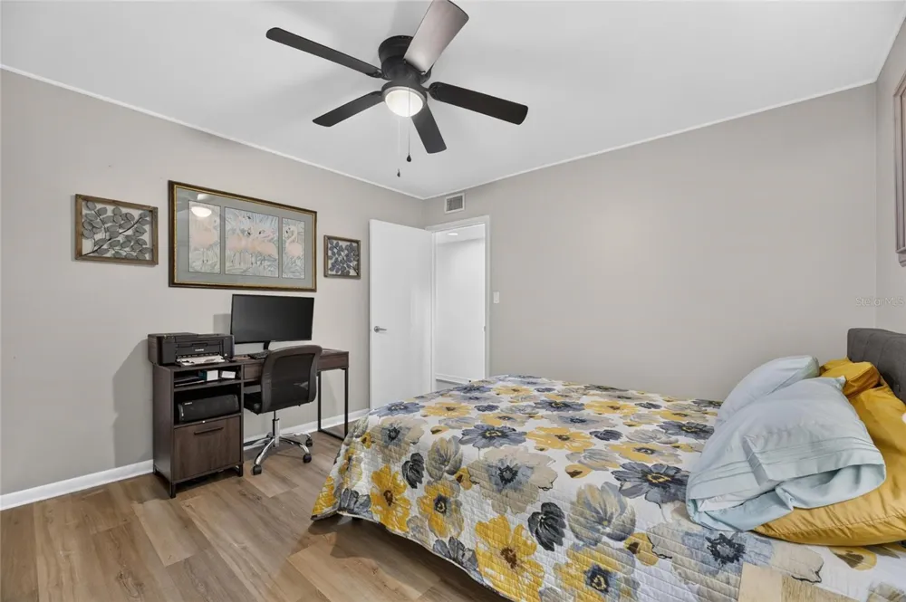 506 S LARRY CIRCLE Brandon, FL 33511