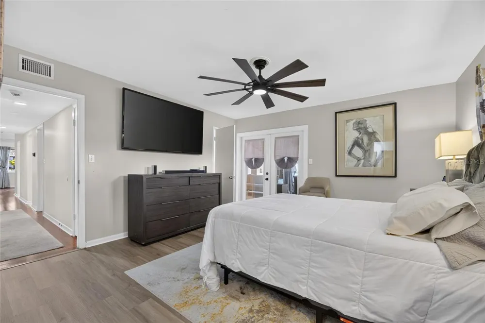 506 S LARRY CIRCLE Brandon, FL 33511