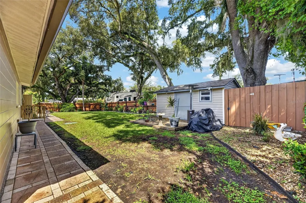506 S LARRY CIRCLE Brandon, FL 33511
