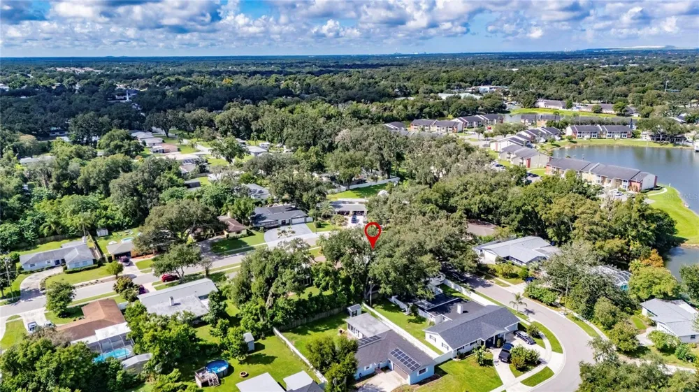 506 S LARRY CIRCLE Brandon, FL 33511