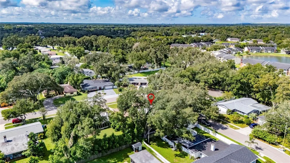 506 S LARRY CIRCLE Brandon, FL 33511