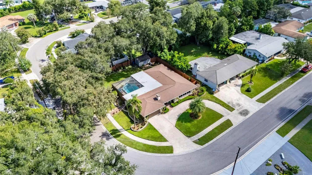 506 S LARRY CIRCLE Brandon, FL 33511