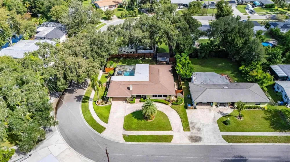 506 S LARRY CIRCLE Brandon, FL 33511