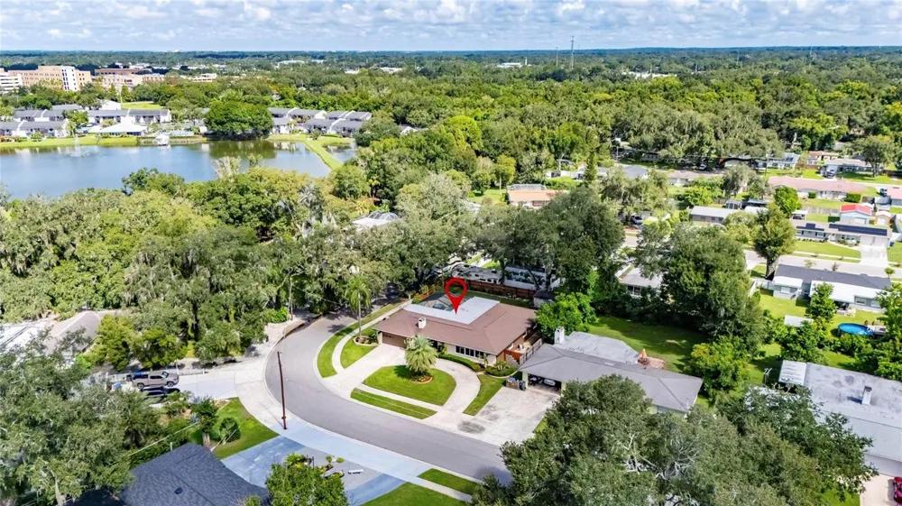 506 S LARRY CIRCLE Brandon, FL 33511