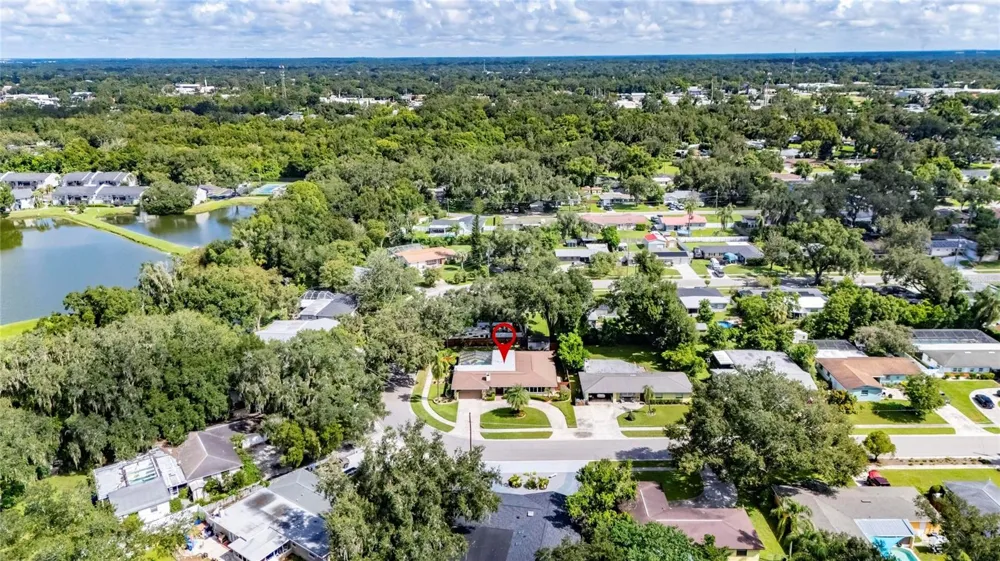 506 S LARRY CIRCLE Brandon, FL 33511