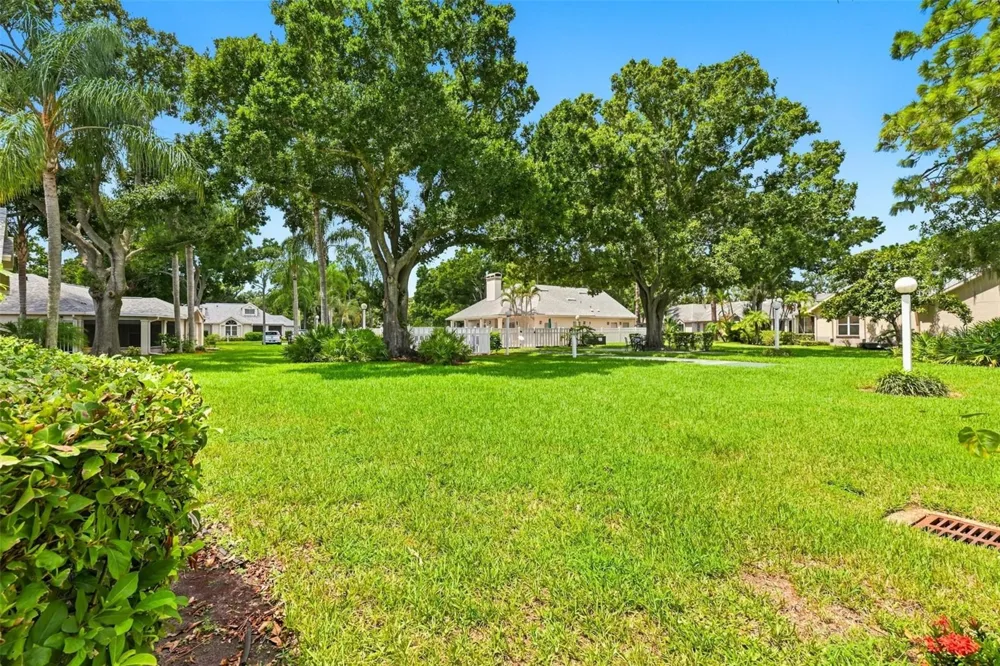 1131 GOLFVIEW WOODS DRIVE Ruskin, FL 33573