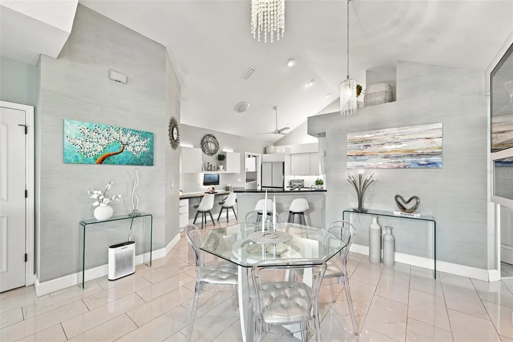 1131 GOLFVIEW WOODS DRIVE Ruskin, FL 33573