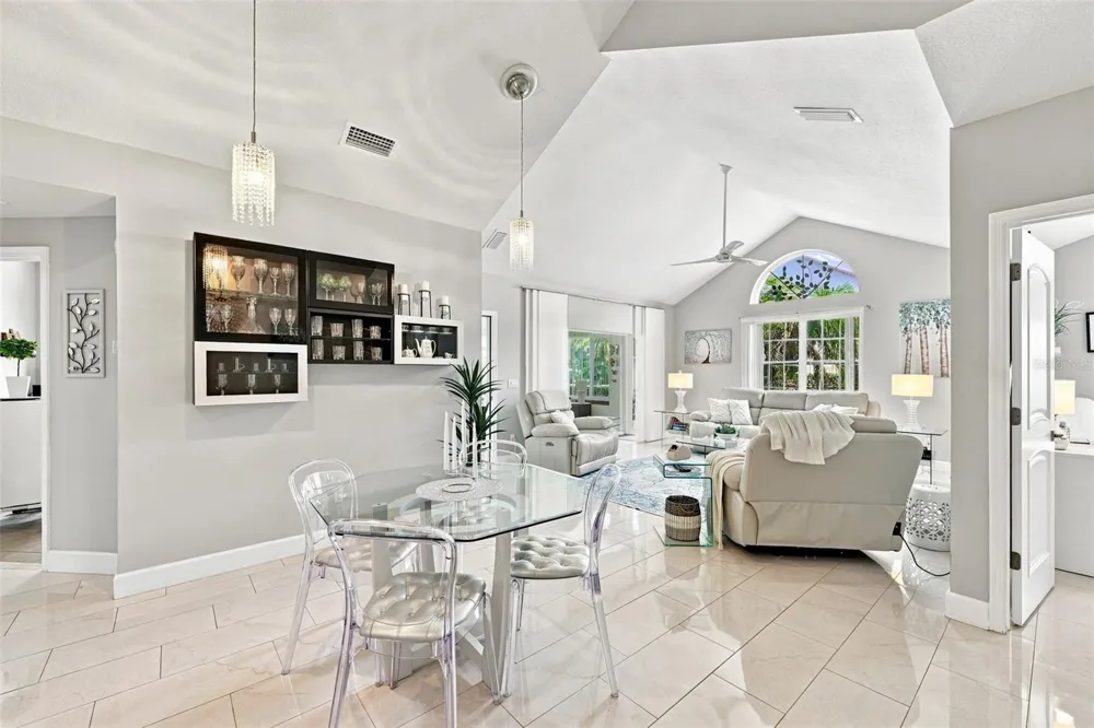 1131 GOLFVIEW WOODS DRIVE Ruskin, FL 33573
