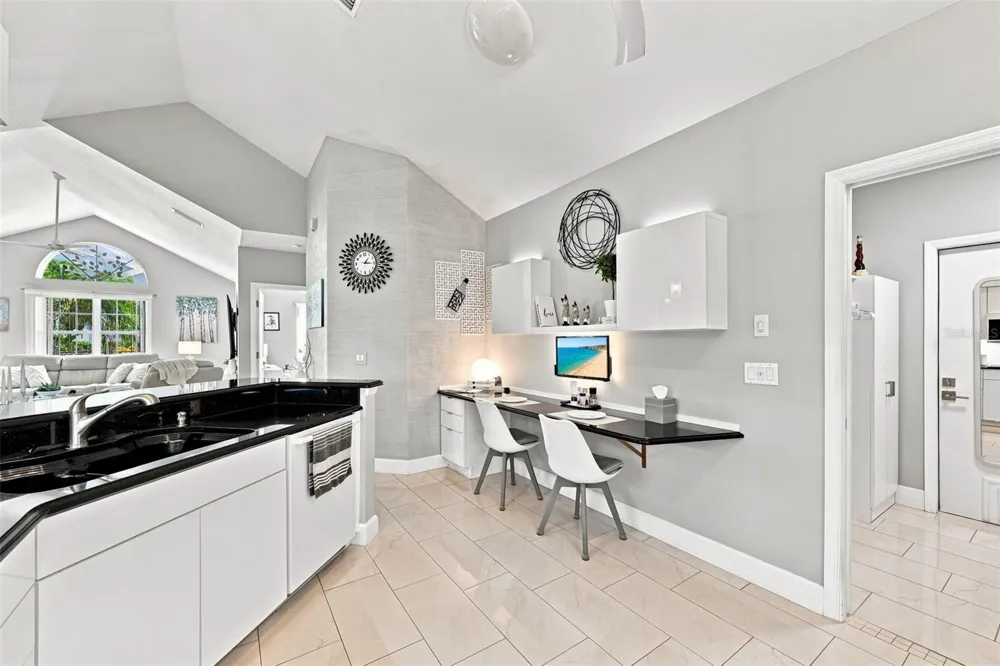 1131 GOLFVIEW WOODS DRIVE Ruskin, FL 33573