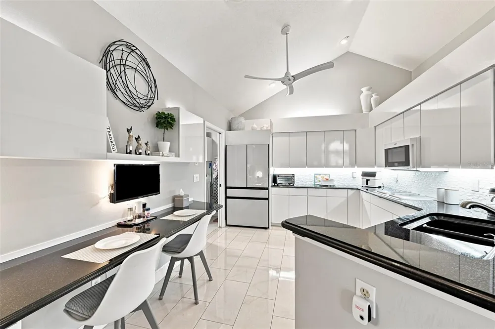 1131 GOLFVIEW WOODS DRIVE Ruskin, FL 33573