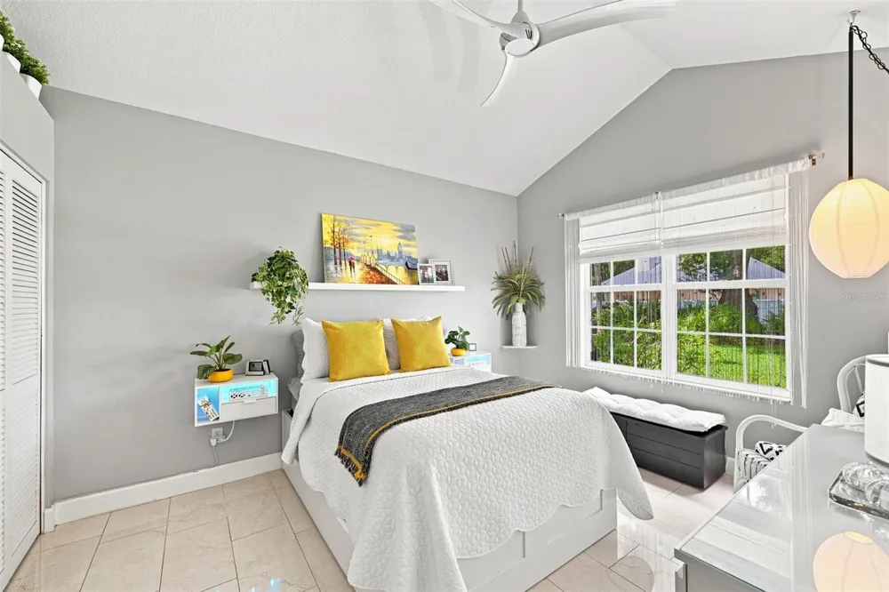 1131 GOLFVIEW WOODS DRIVE Ruskin, FL 33573