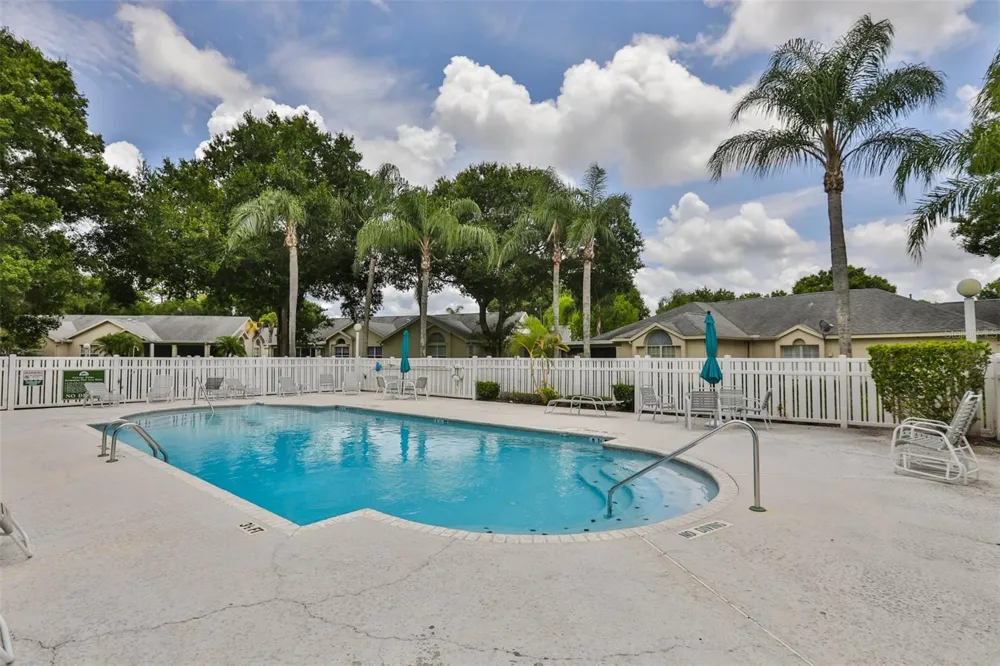1131 GOLFVIEW WOODS DRIVE Ruskin, FL 33573