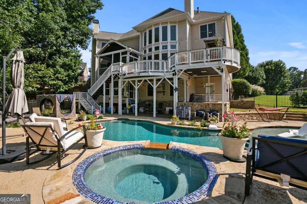 17 Snap Dragon LN Dallas, GA 30132