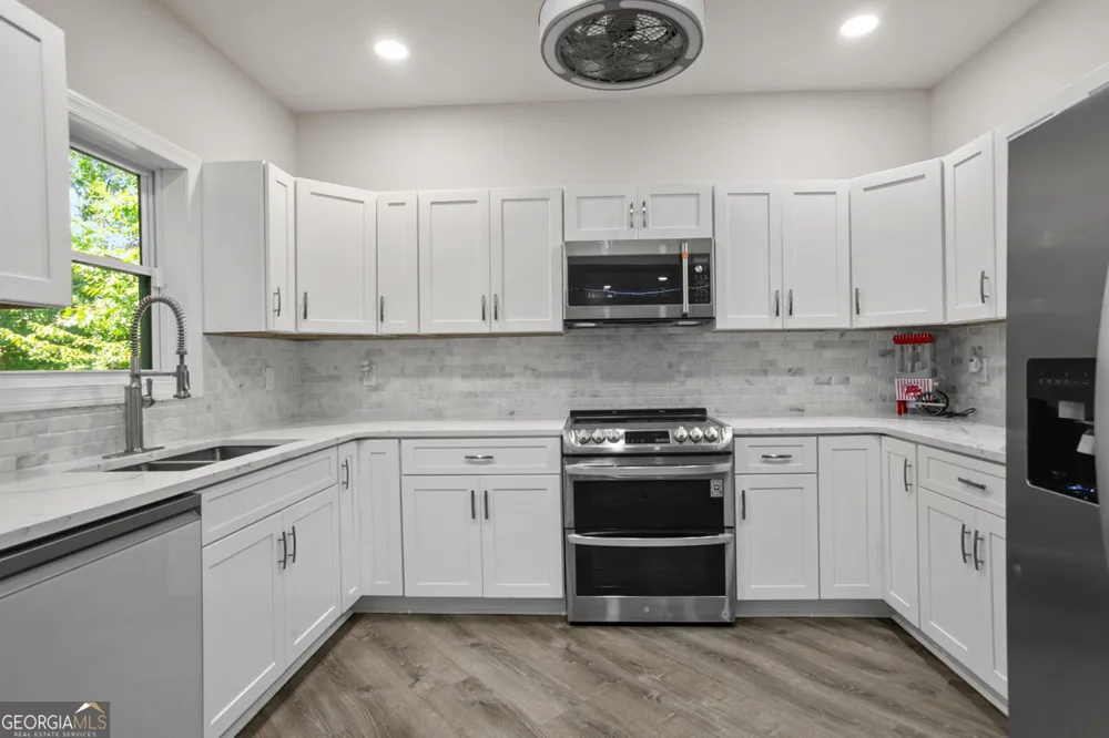 17 Snap Dragon LN Dallas, GA 30132