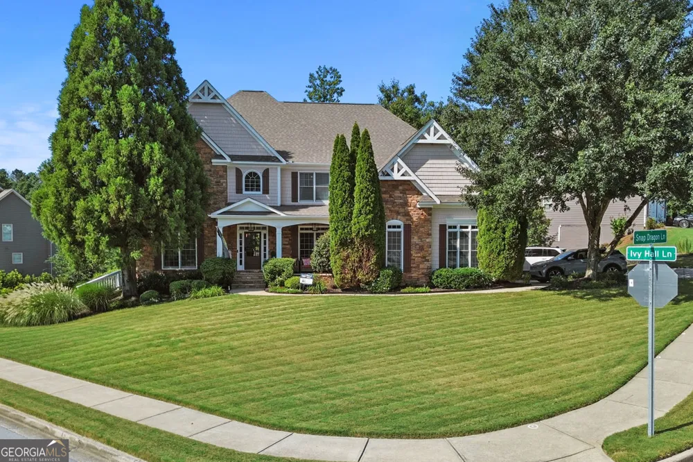 17 Snap Dragon LN Dallas, GA 30132