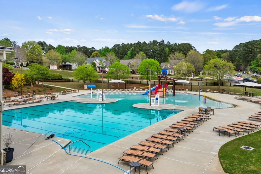 17 Snap Dragon LN Dallas, GA 30132