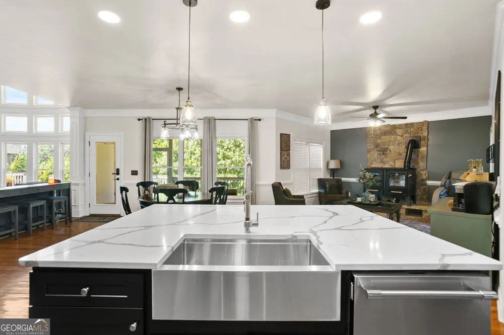 17 Snap Dragon LN Dallas, GA 30132