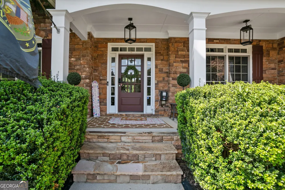 17 Snap Dragon LN Dallas, GA 30132