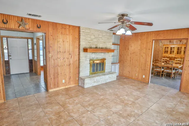 1204 LAKESIDE DR W Canyon Lake, TX 78133