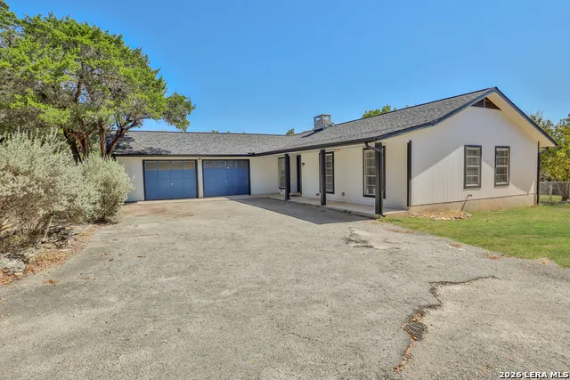 1204 LAKESIDE DR W Canyon Lake, TX 78133