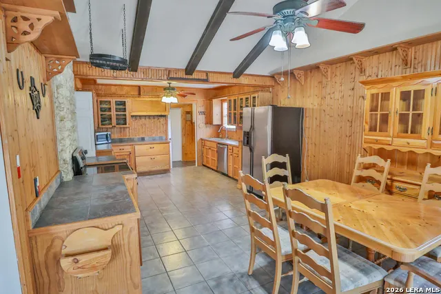 1204 LAKESIDE DR W Canyon Lake, TX 78133