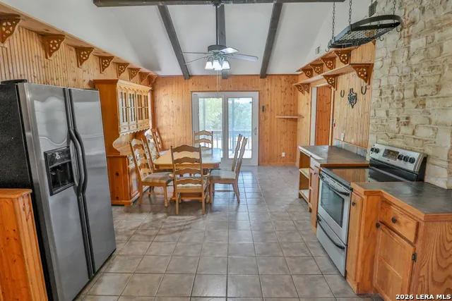1204 LAKESIDE DR W Canyon Lake, TX 78133