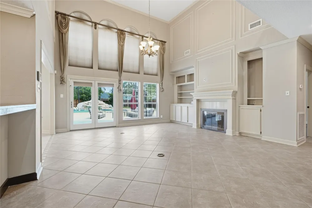 708 Bayou Crest Circle Dickinson, TX 77539