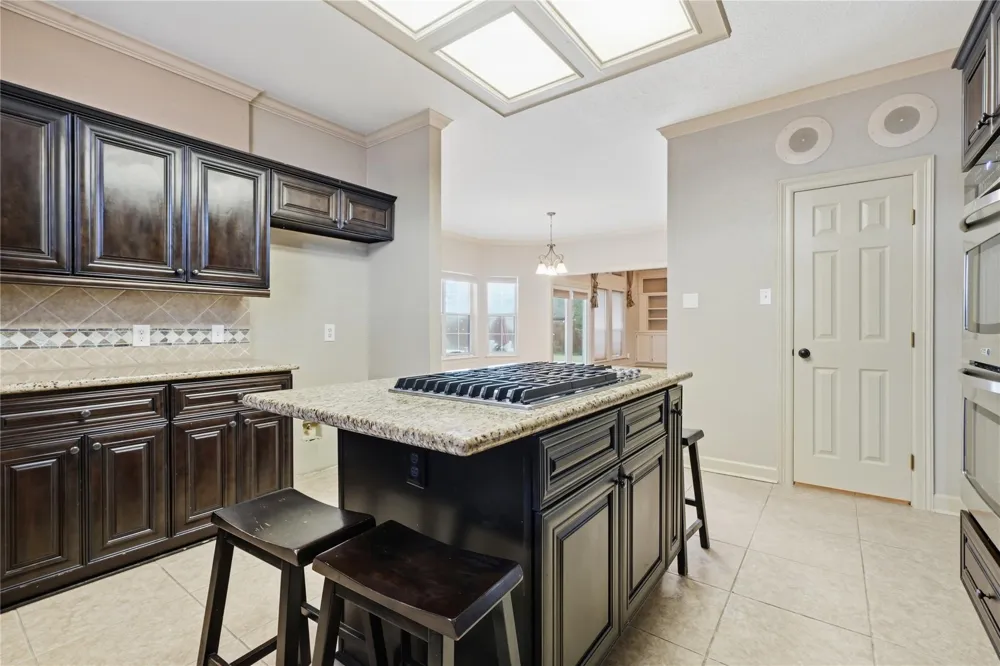 708 Bayou Crest Circle Dickinson, TX 77539