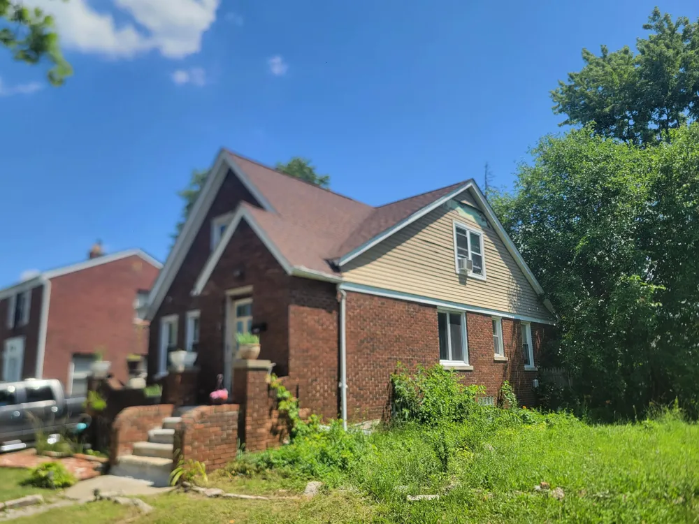 18690 Algonac Street Detroit, MI 48234