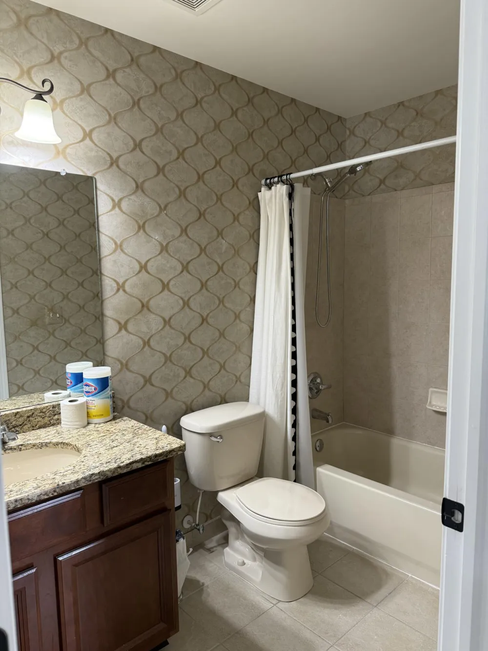 2260 Leighton Drive #68 Shelby, MI 48317
