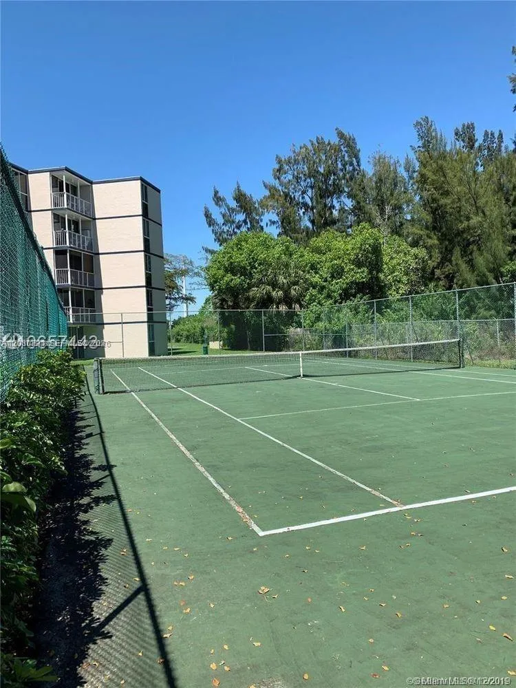 6955 NW 186th St #F205 Hialeah, FL 33015