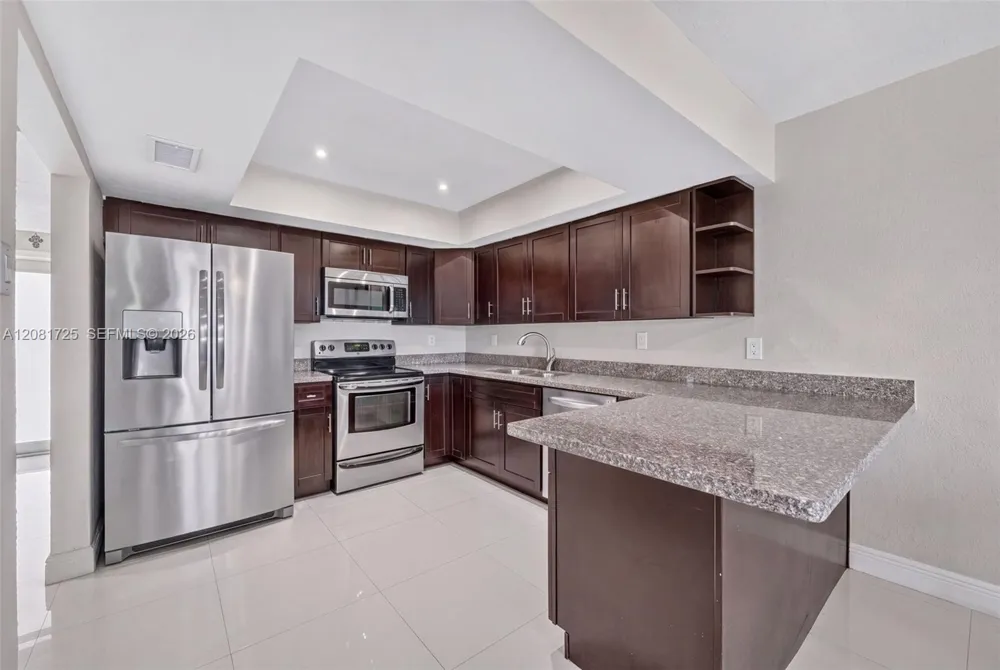 6965 W 2nd Way Hialeah, FL 33014