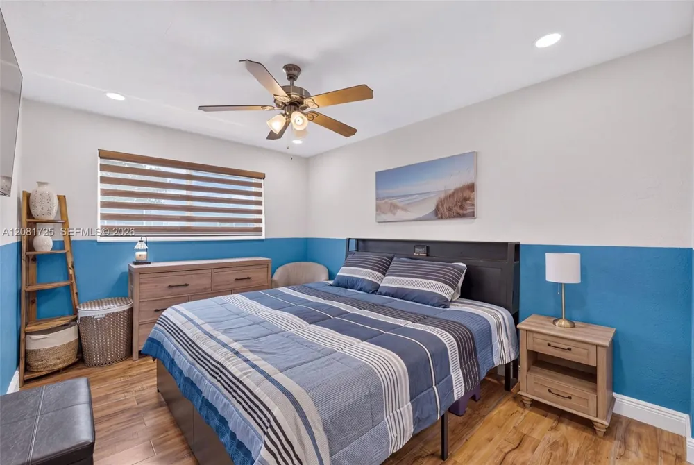 6965 W 2nd Way Hialeah, FL 33014