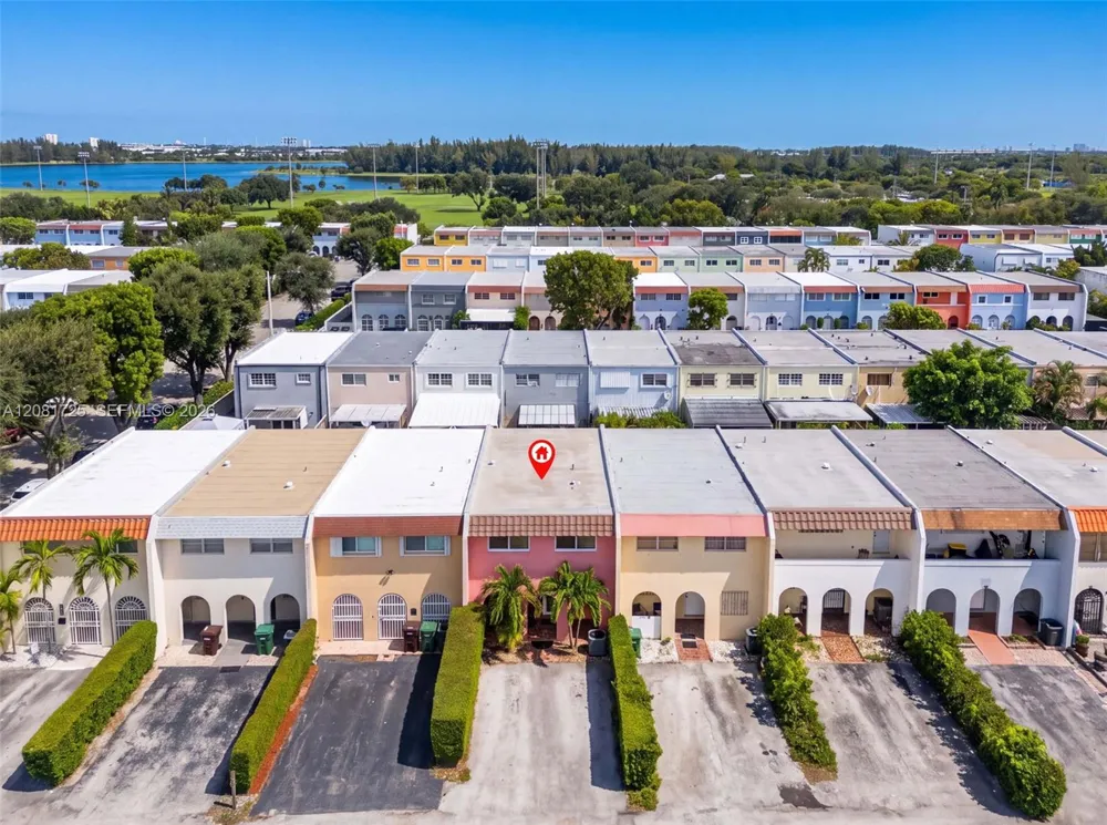 6965 W 2nd Way Hialeah, FL 33014
