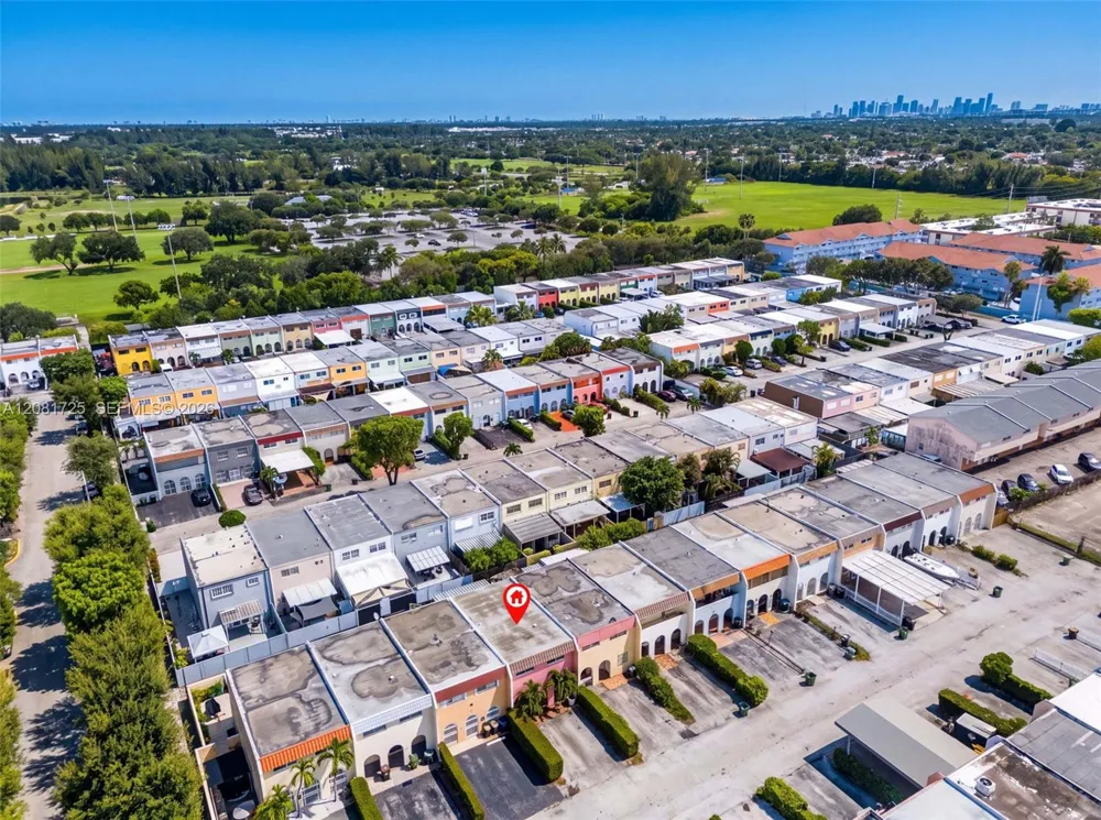 6965 W 2nd Way Hialeah, FL 33014