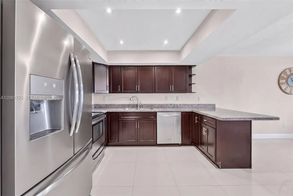 6965 W 2nd Way Hialeah, FL 33014