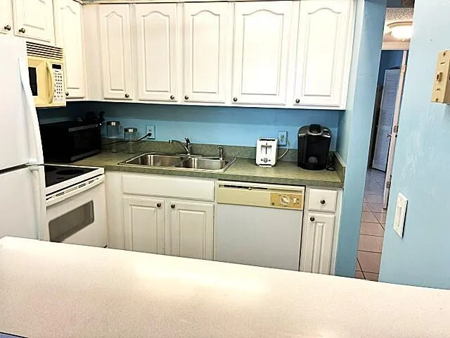 110 MARKHAM F #110 Deerfield Beach, FL 33442