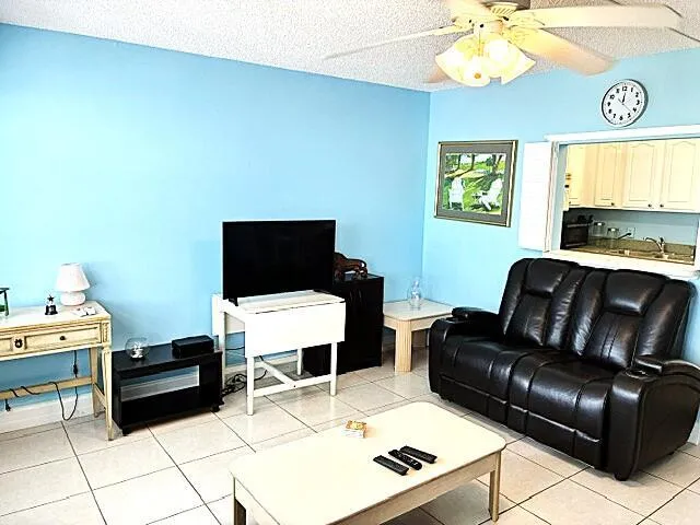 110 MARKHAM F #110 Deerfield Beach, FL 33442