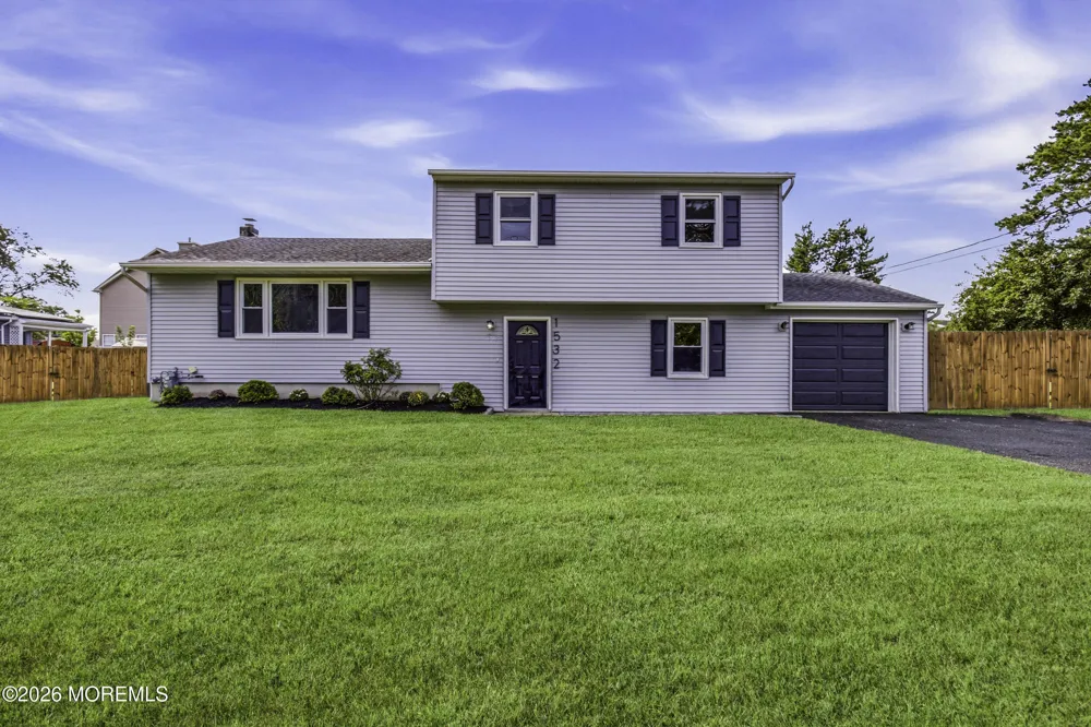 1532 8th Avenue Toms River, NJ 08757