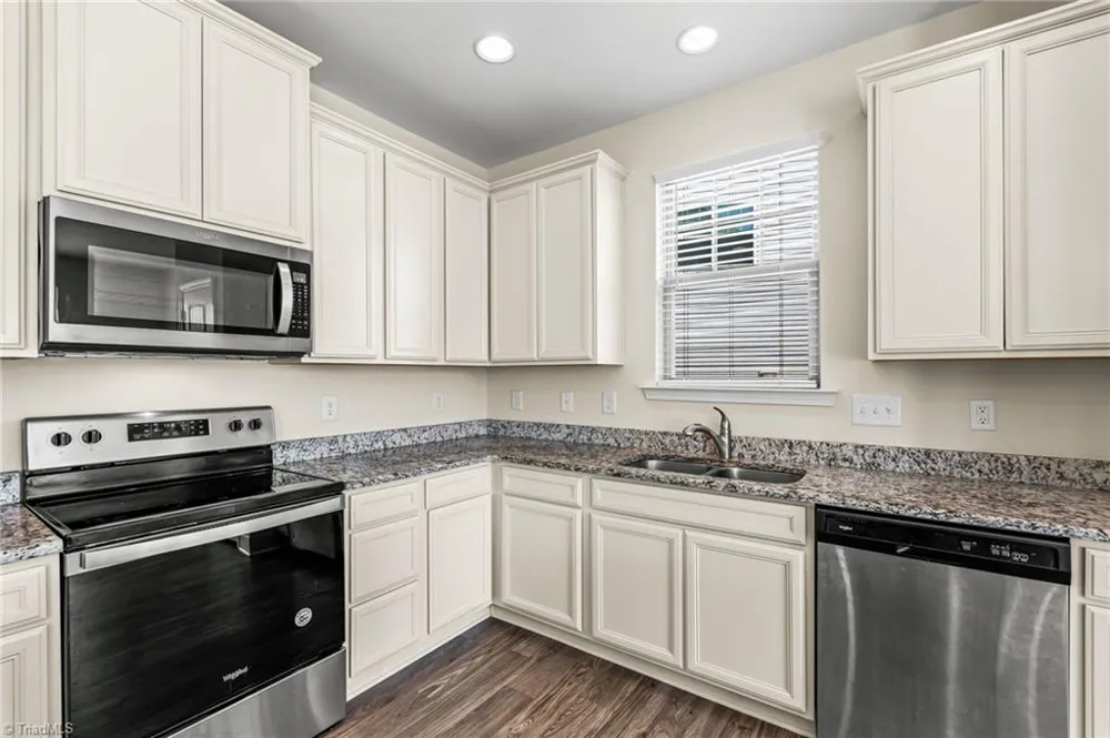 231 Unity Point Lane Kernersville, NC 27284