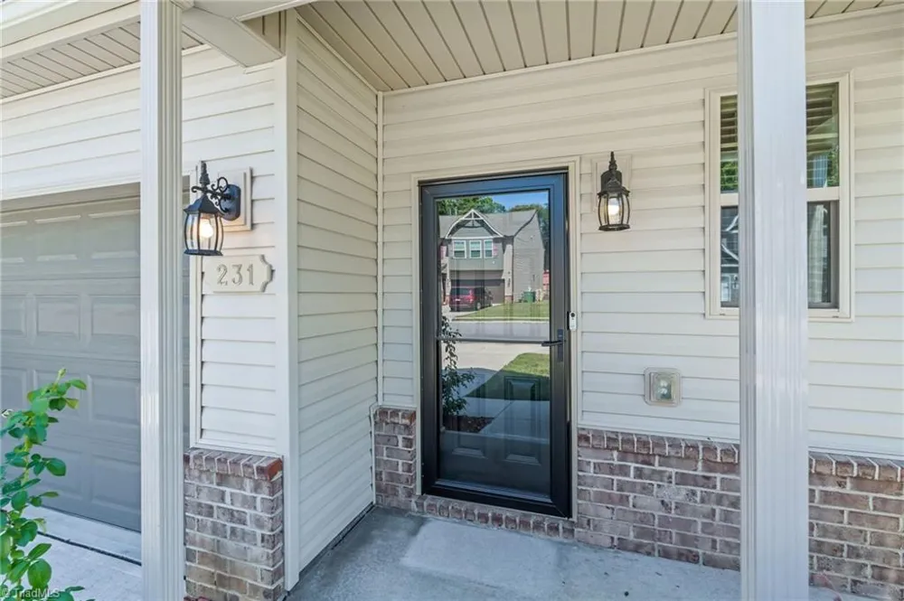 231 Unity Point Lane Kernersville, NC 27284